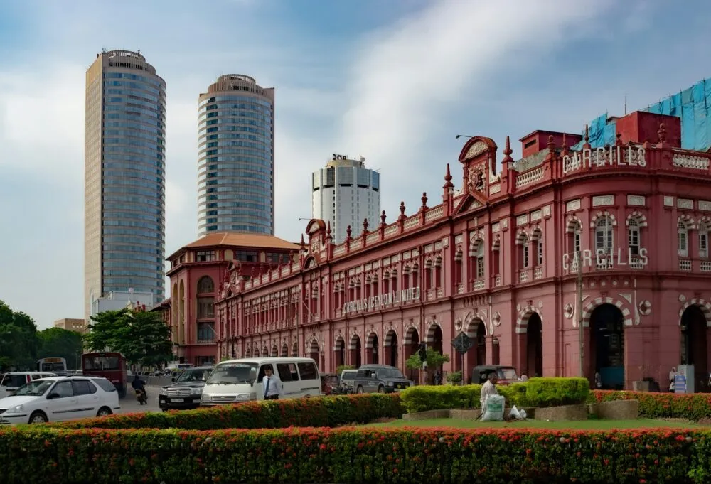 Sri Lanka Colombo Roze Gebouw Met Wolkenkrabbers