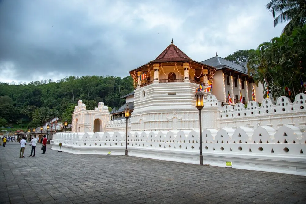 Sri Lanka Tempel Van De Tand Bewolkt