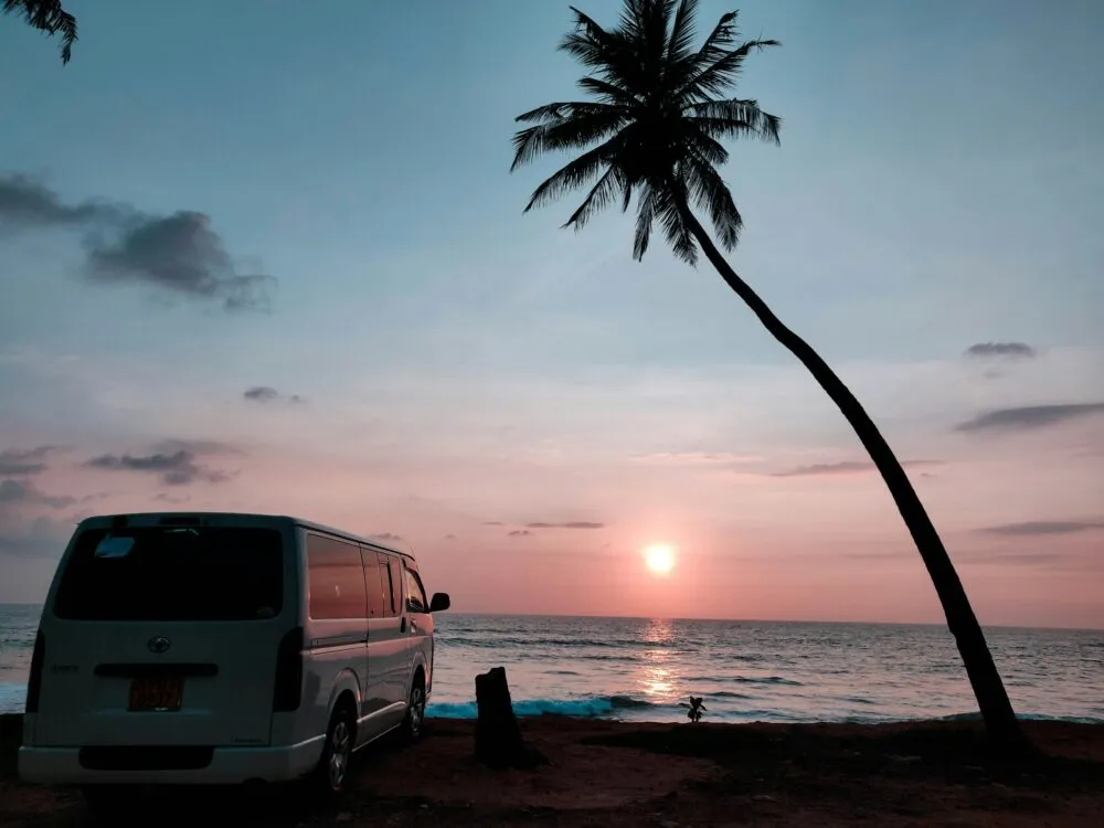 Sri Lanka Zonsondergang Busje Palmboom Zee