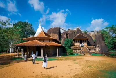 tempel in Anuradhapura in sri lanka