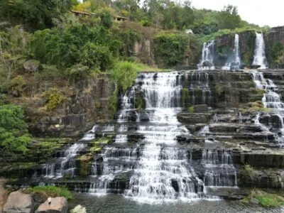 bakers falls waterval in nuwara eliyia in sri lanka